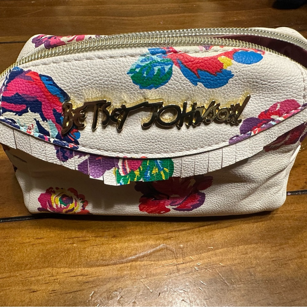 Betsy Johnson floral handbag